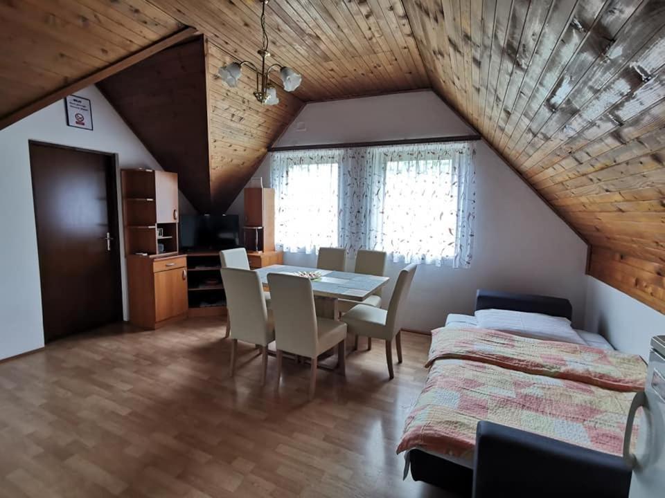 Vukovic Apartment Полянак Экстерьер фото